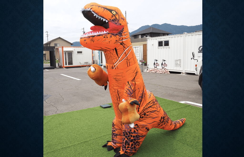ティラノサウルスレースの着ぐるみ
