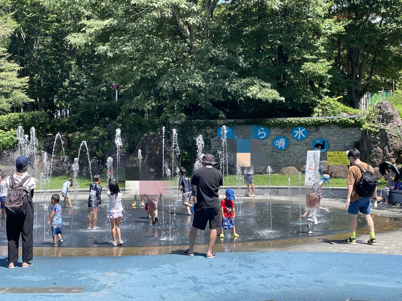 東御中央公園のくじら噴水