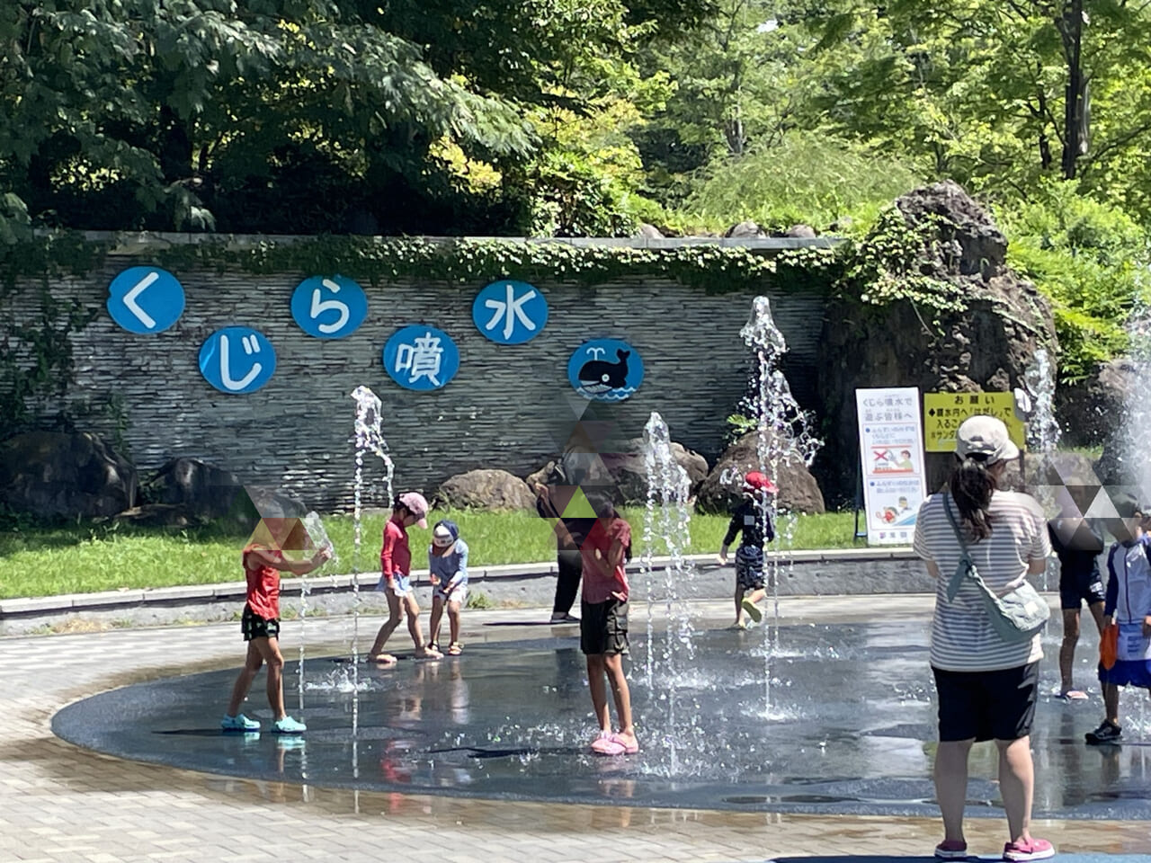 東御中央公園のくじら噴水