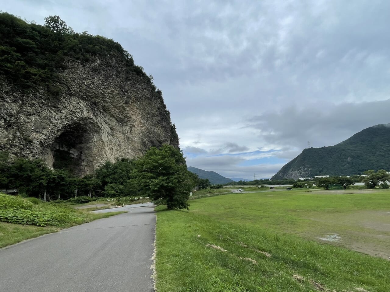 上田 道と川の駅 おとぎの里と岩鼻
