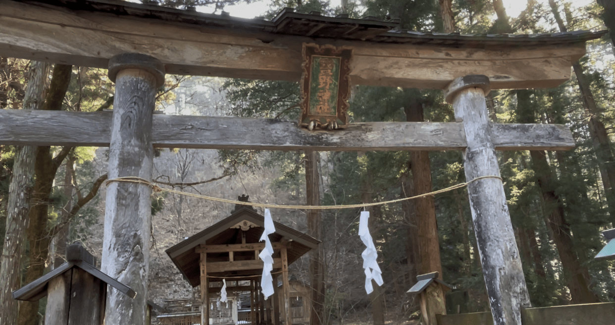 上田市前山の塩野神社