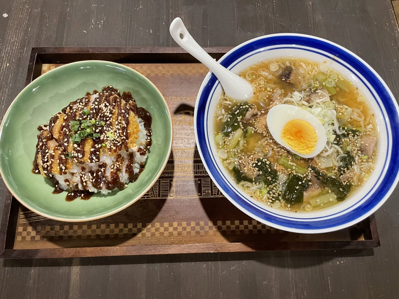 ラーメンとカツ丼のセット