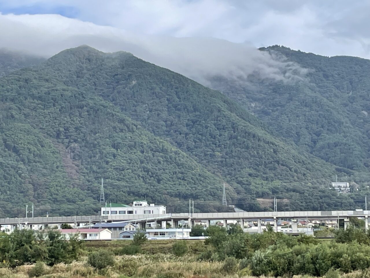 太郎山の逆さ霧