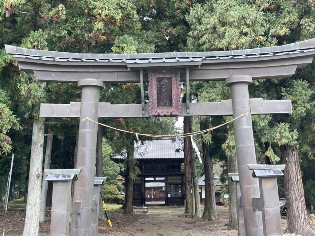 安曽神社の鳥居