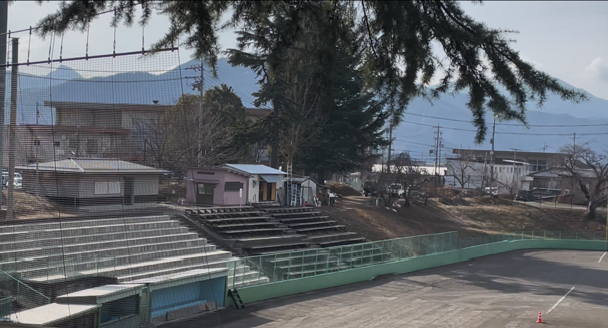 上田城跡公園野球場