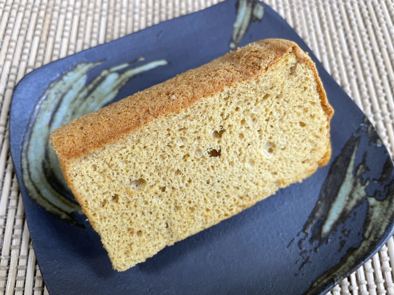 黒糖のシフォンケーキ