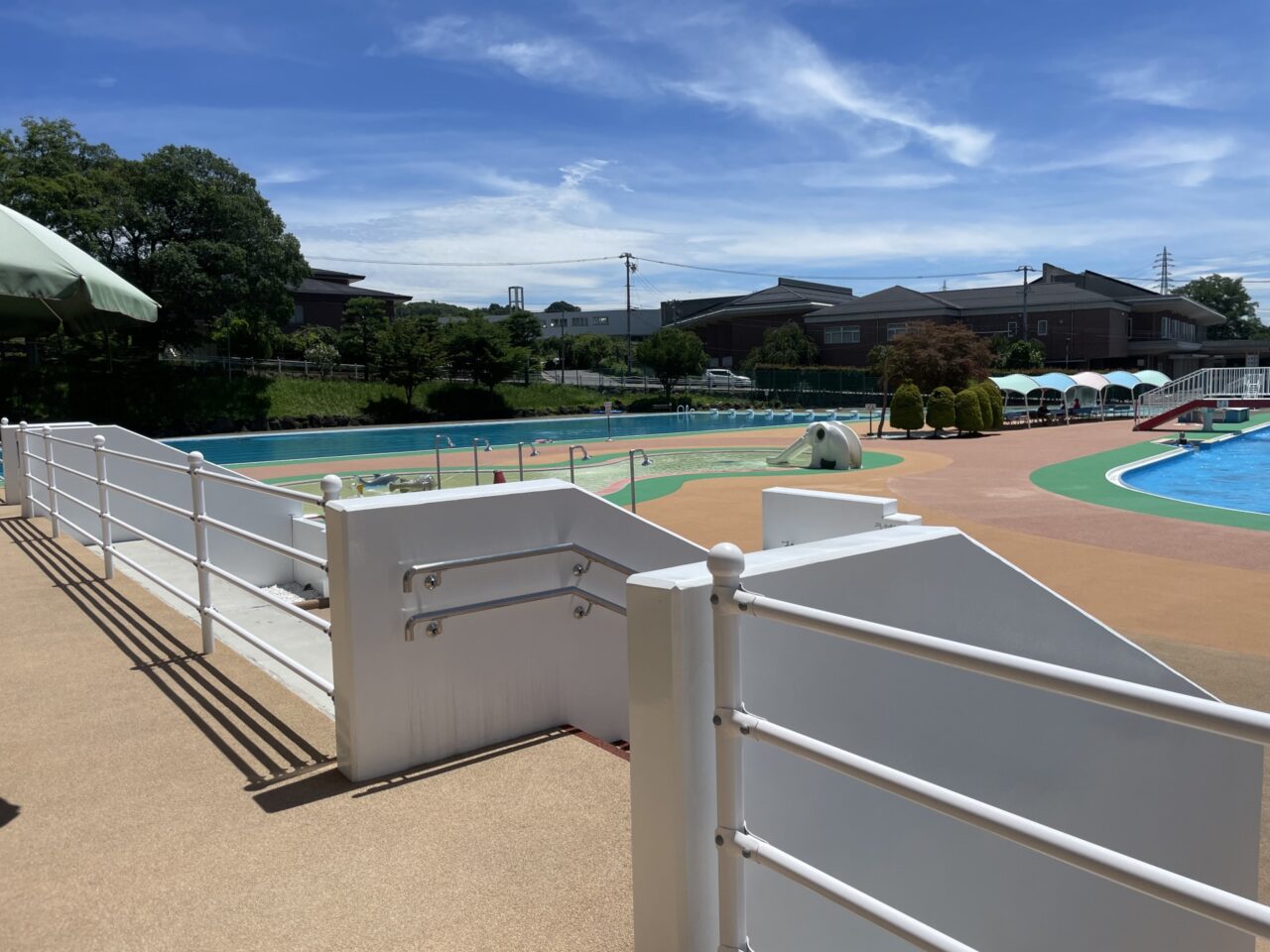 東御中央公園市営プール