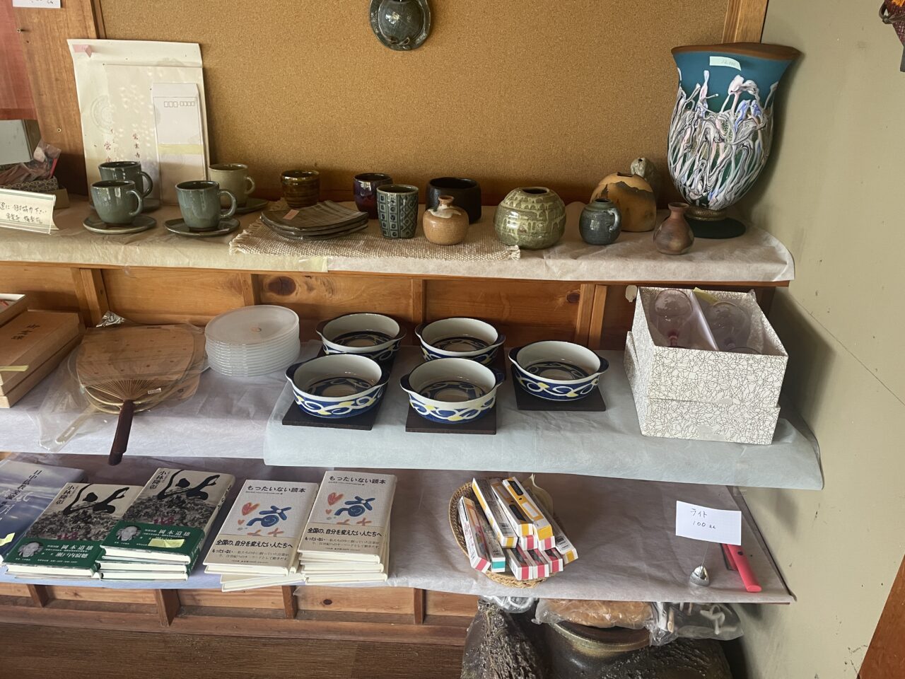 梅楽苑の雑貨販売