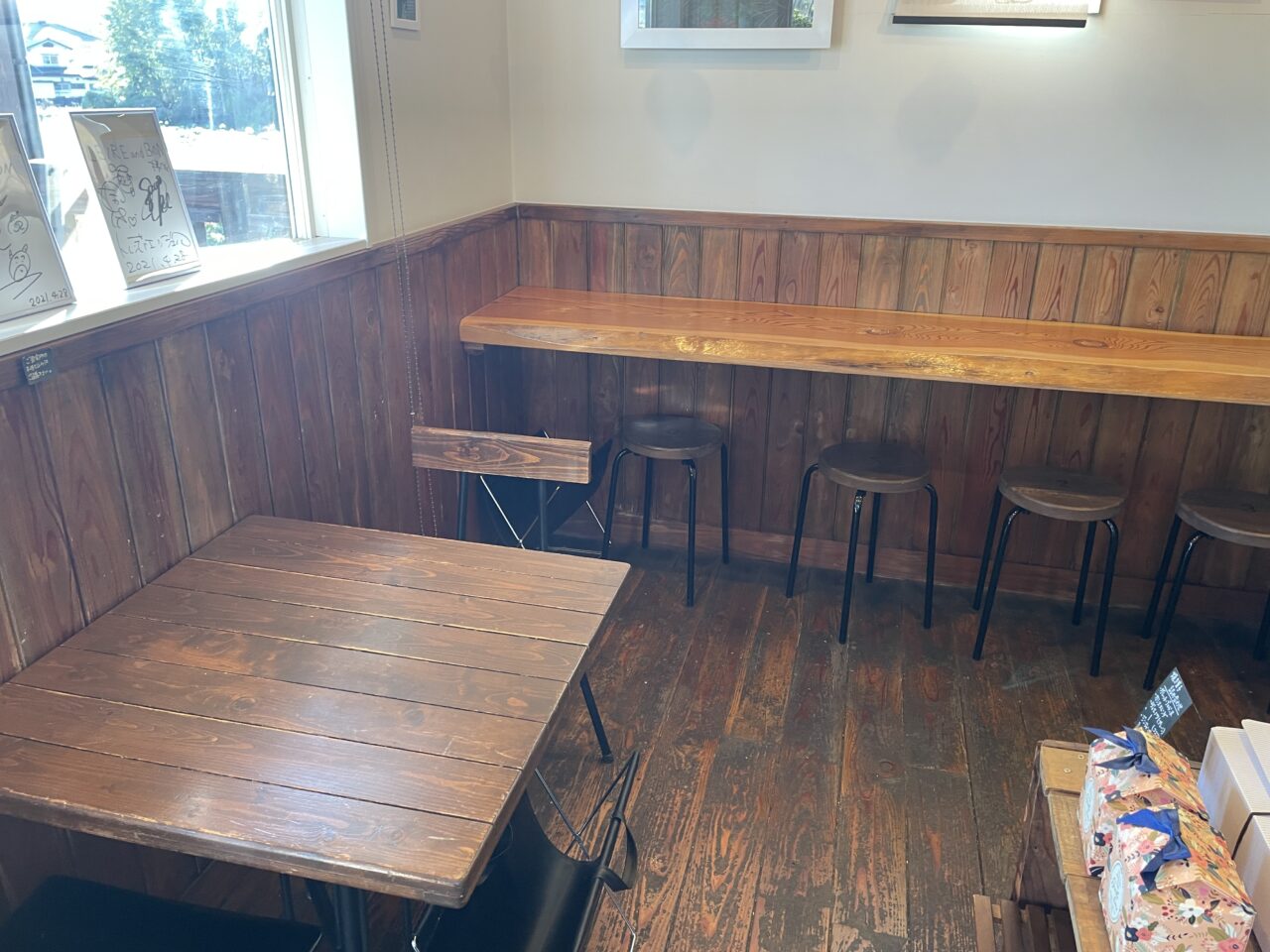 レーブルアンドボンの店内