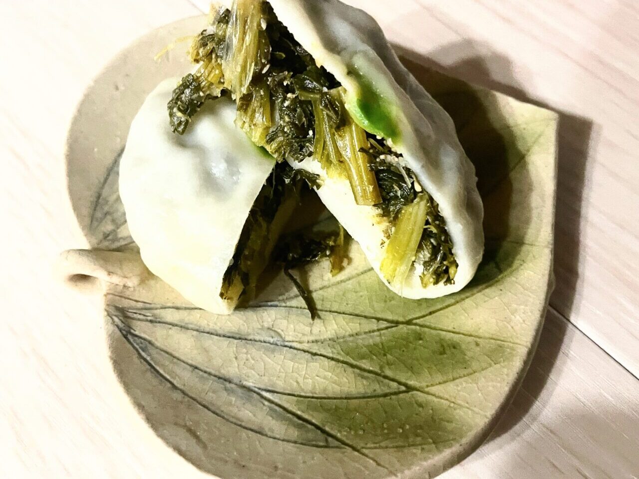 倉田菓子舗のねずみ大根葉のおやき